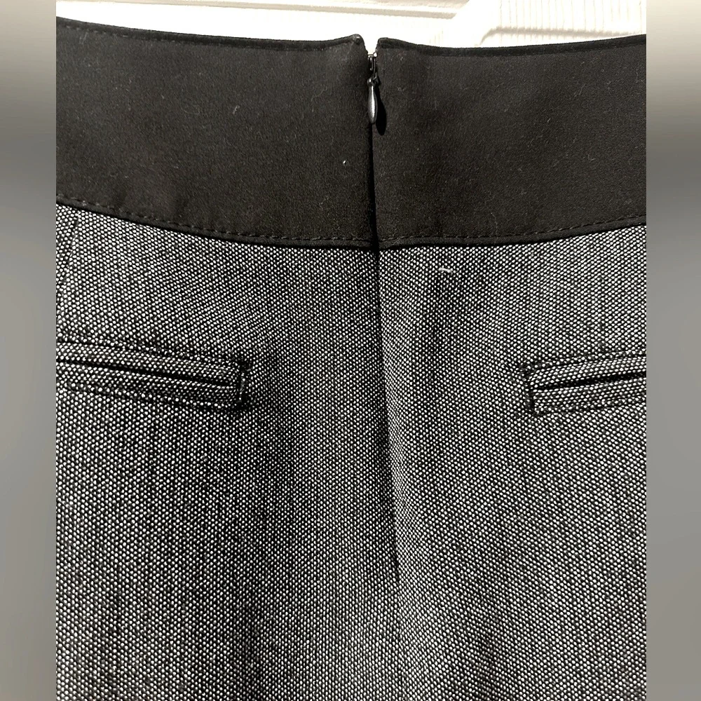 Worthington Gray/black twill pencil skirt. Size 8. - Picture 6 of 7